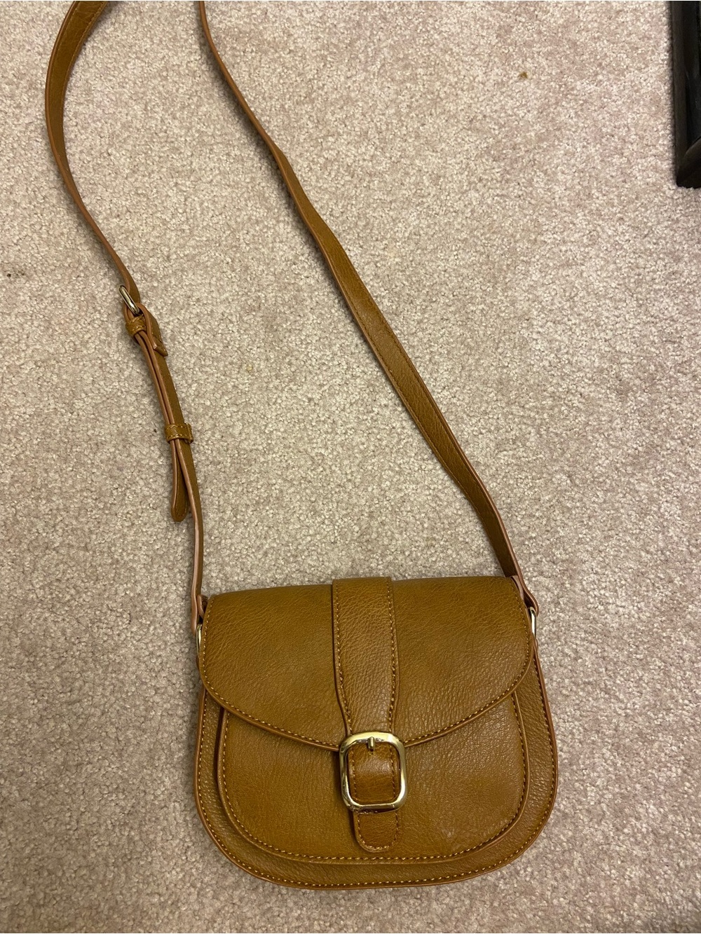 Classic Saddle Crossbody Bag in Caramel Brown